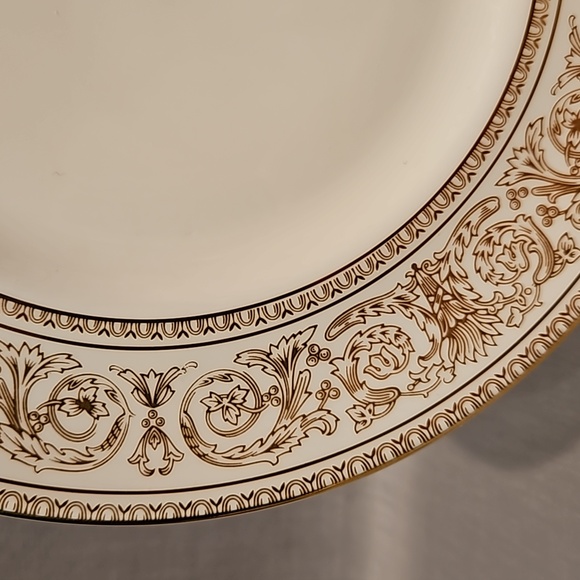 NEW Royal Doulton Sovereign H 4973 Four Piece Place Setting - Picture 3 of 16